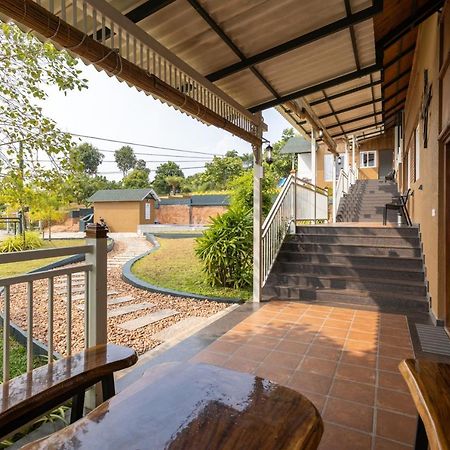 Johns Village Kochi المظهر الخارجي الصورة